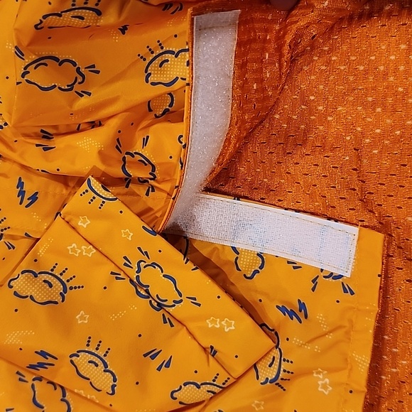 the Dodo Rainy Days Dog Raincoat, size Small - Picture 8 of 15